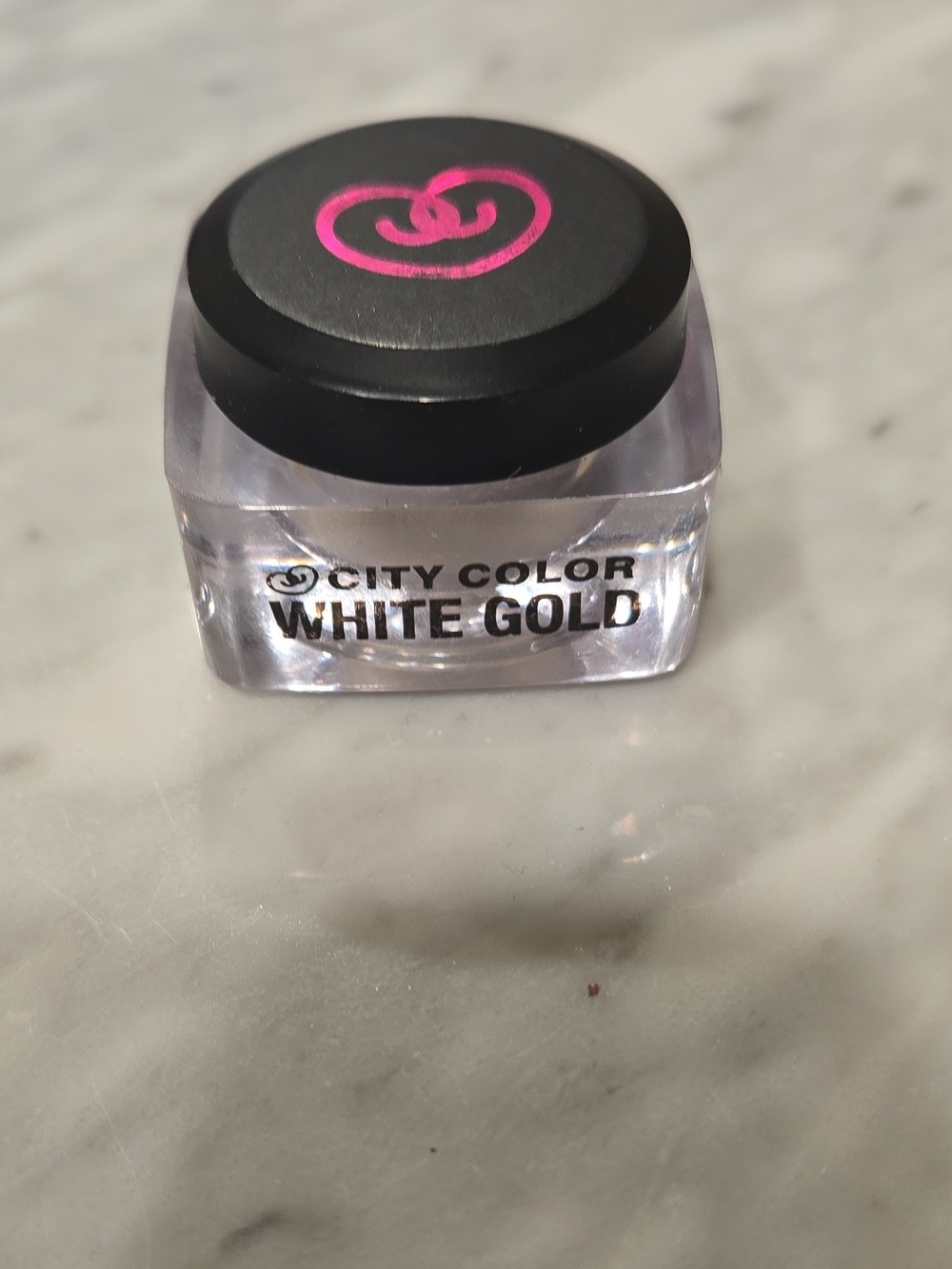 City Color White Gold Loose Glitter Pot - White/Gold
